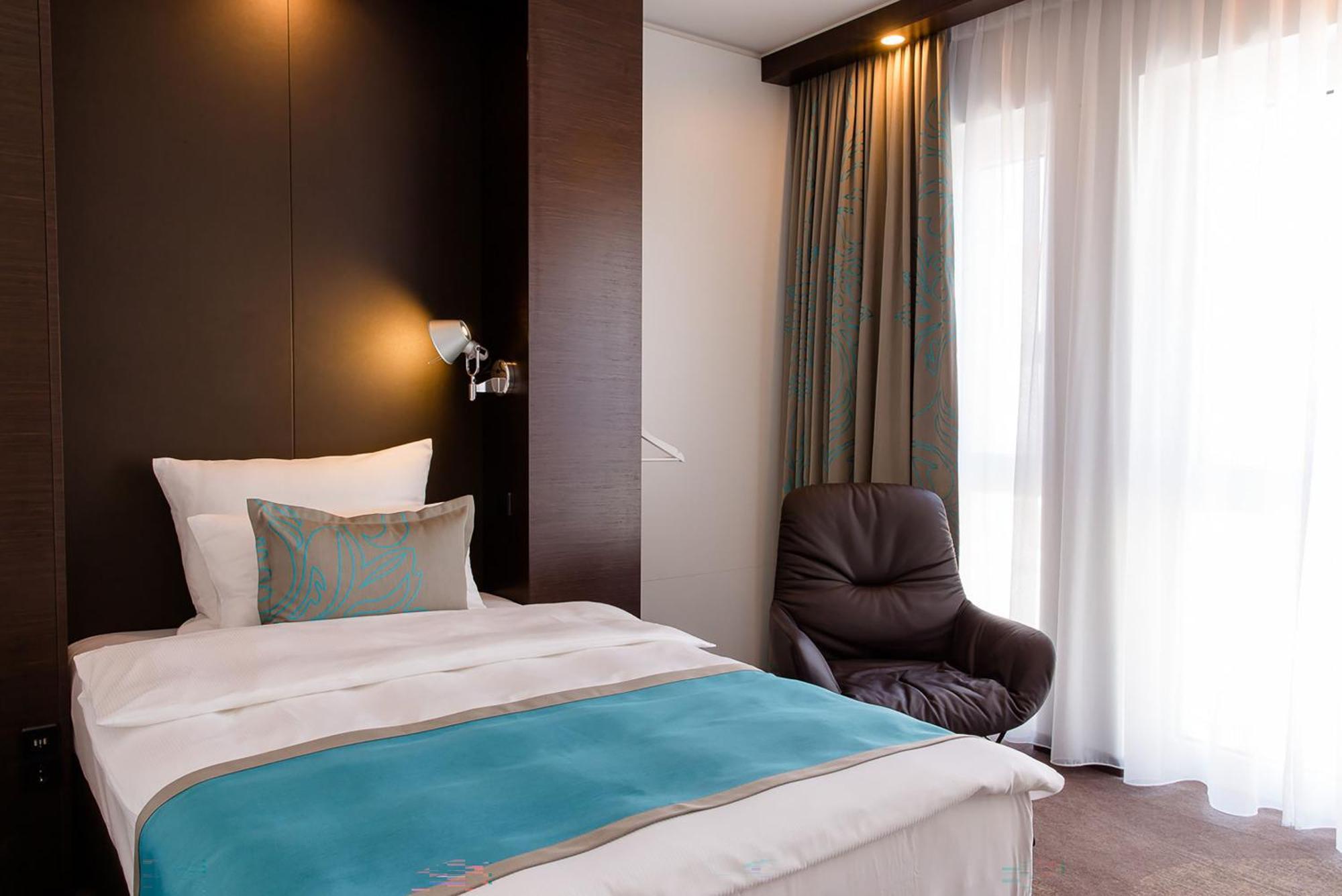 Motel One Stuttgart-Bad Cannstatt Ngoại thất bức ảnh