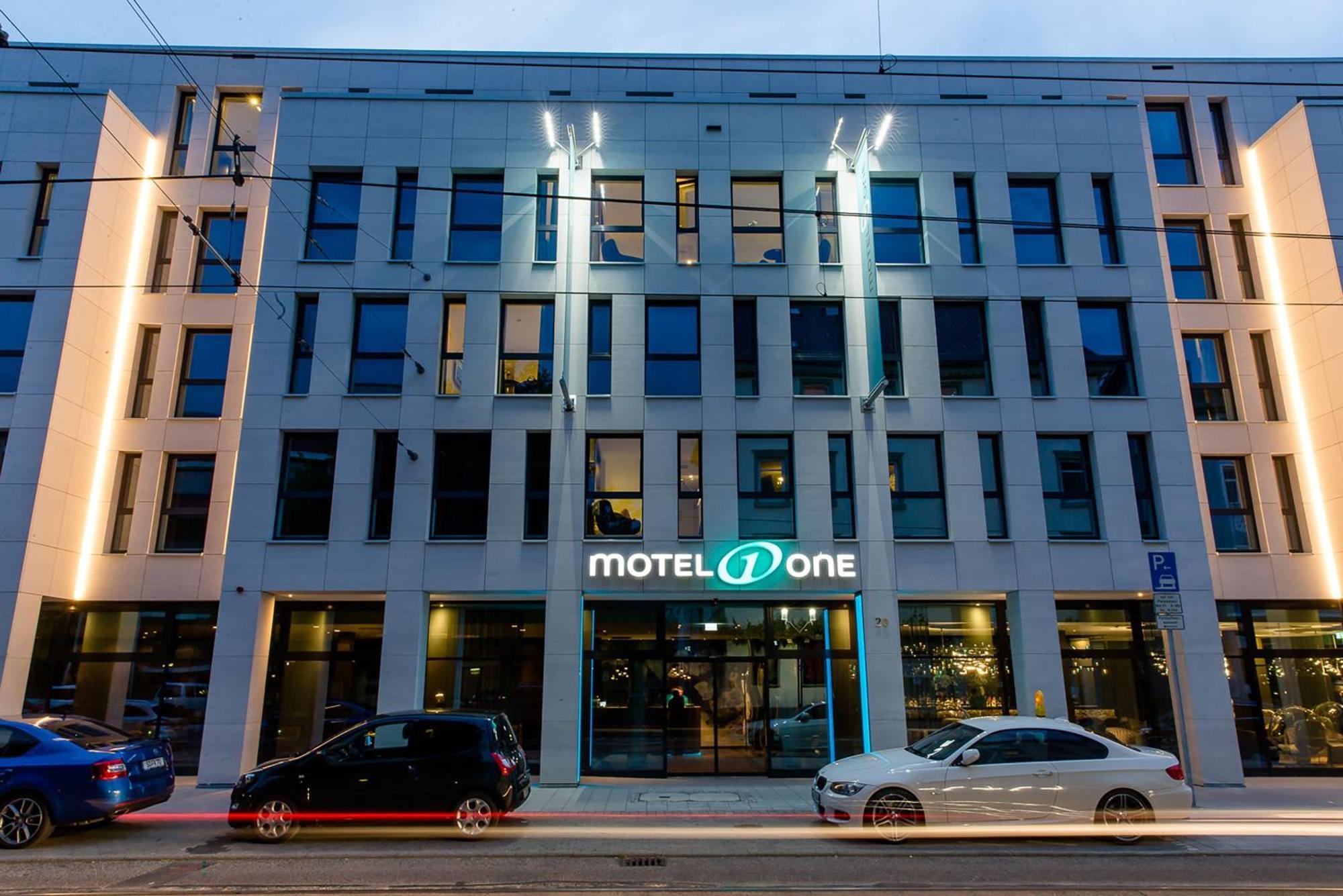 Motel One Stuttgart-Bad Cannstatt Ngoại thất bức ảnh