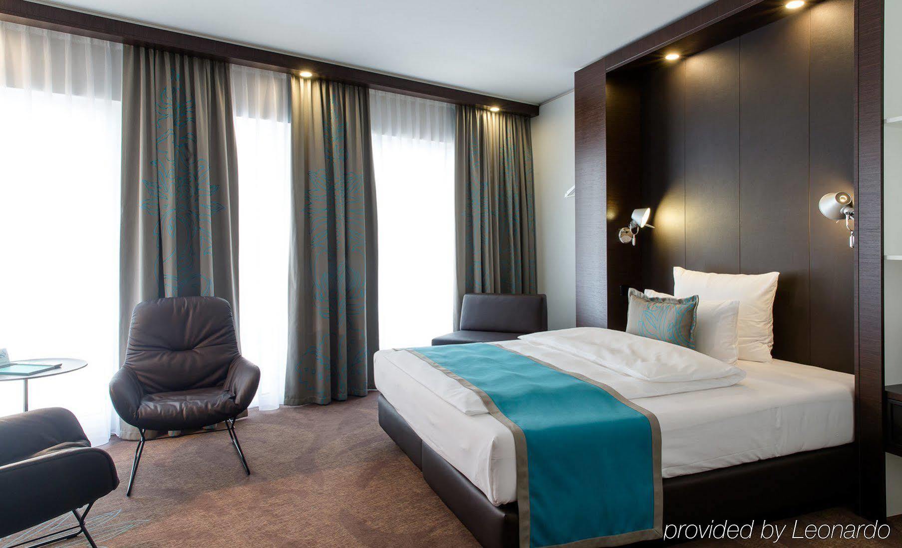 Motel One Stuttgart-Bad Cannstatt Ngoại thất bức ảnh