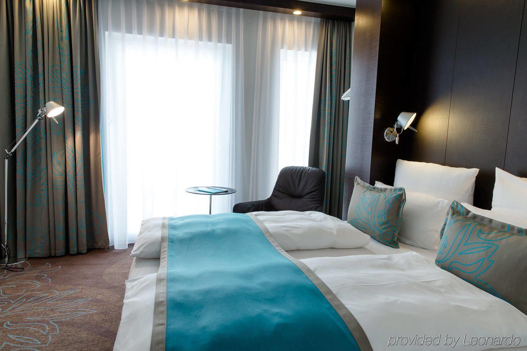 Motel One Stuttgart-Bad Cannstatt Ngoại thất bức ảnh