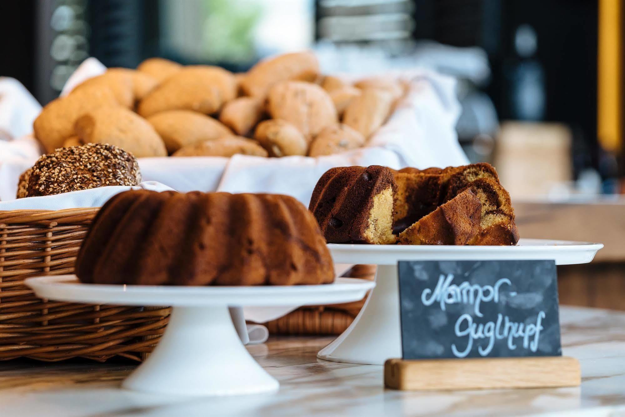 Motel One Stuttgart-Bad Cannstatt Ngoại thất bức ảnh