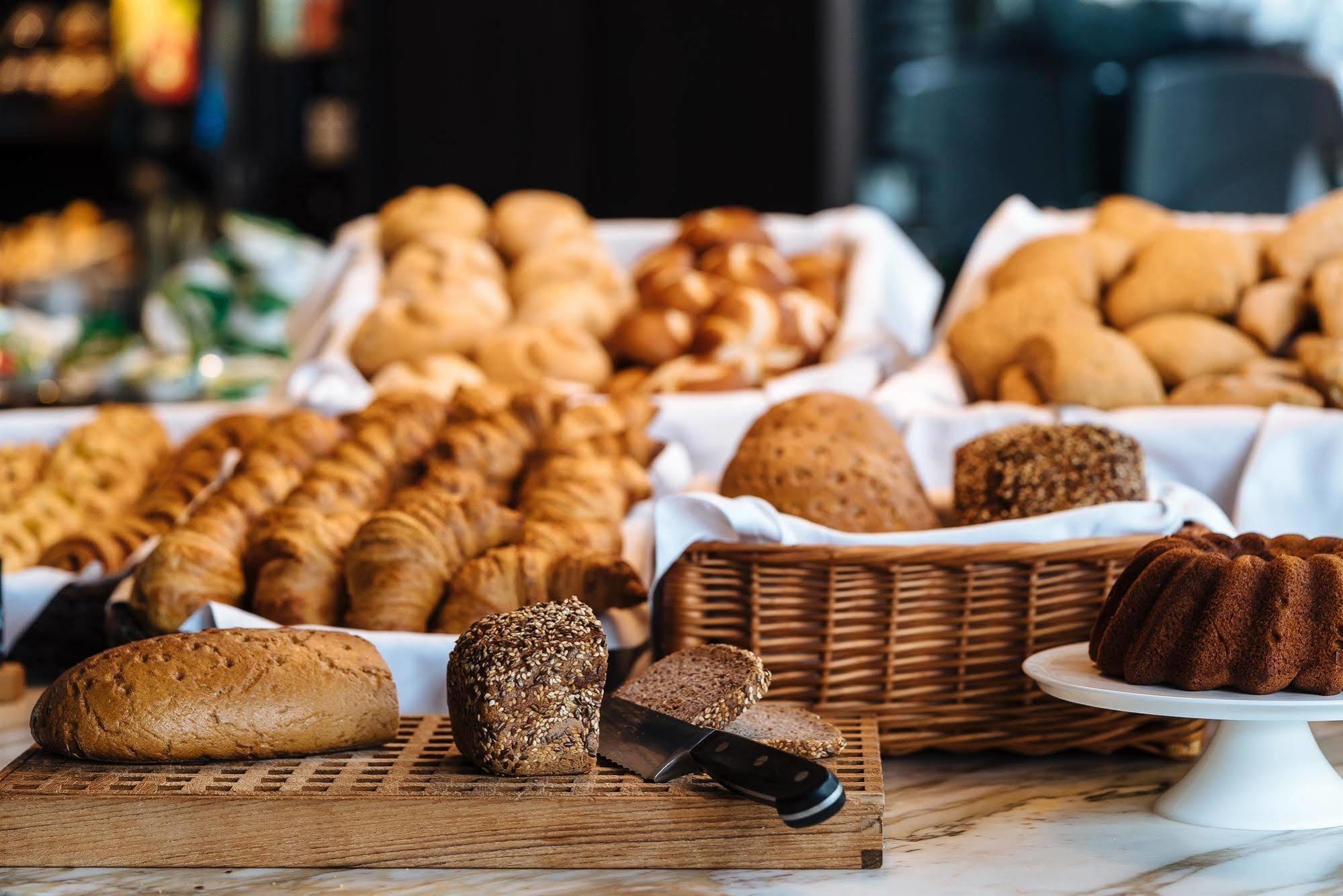 Motel One Stuttgart-Bad Cannstatt Ngoại thất bức ảnh